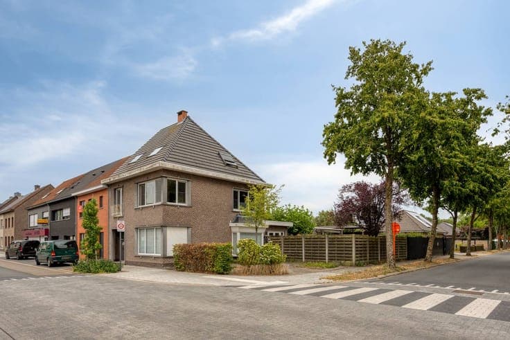 Semi-detached house in Essen-Wildert with 5 bedrooms