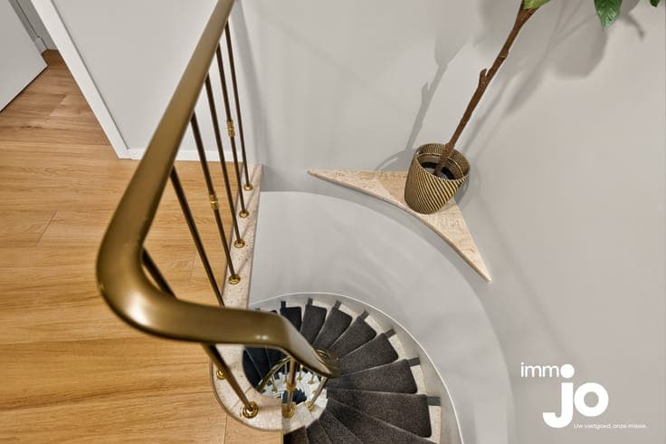 Fully renovated family home in Ostend with 5 to 6 bedroom...