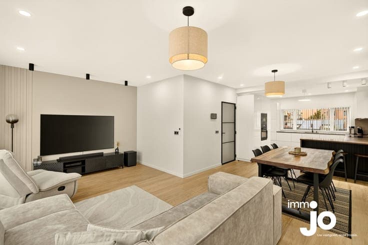 Fully renovated family home in Ostend with 5 to 6 bedroom...