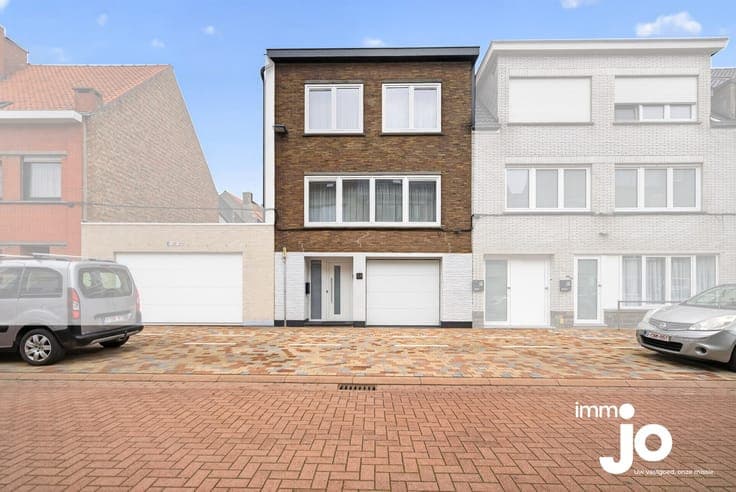 Fully renovated family home in Ostend with 5 to 6 bedroom...