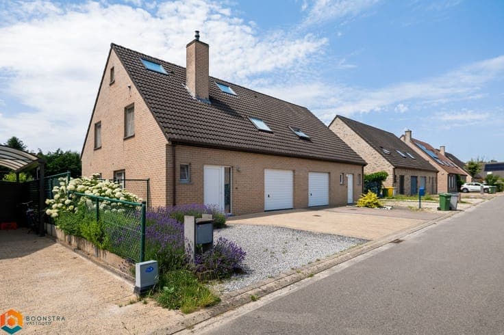 Instapklare woning met 4 slpkrs en leuke tuin te Schiplaken