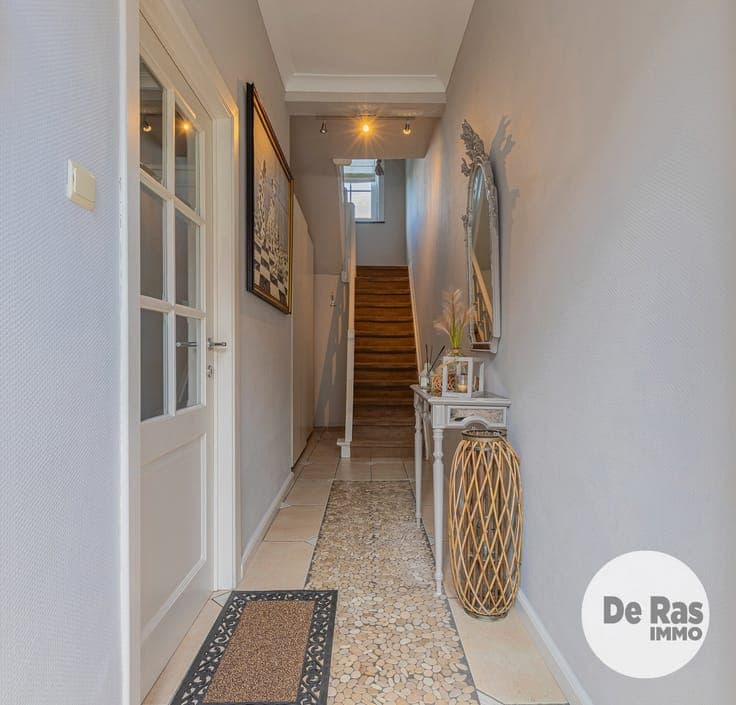 HOFSTADE –Zeer verzorgde woning met gezellige tuin en 3 slpk