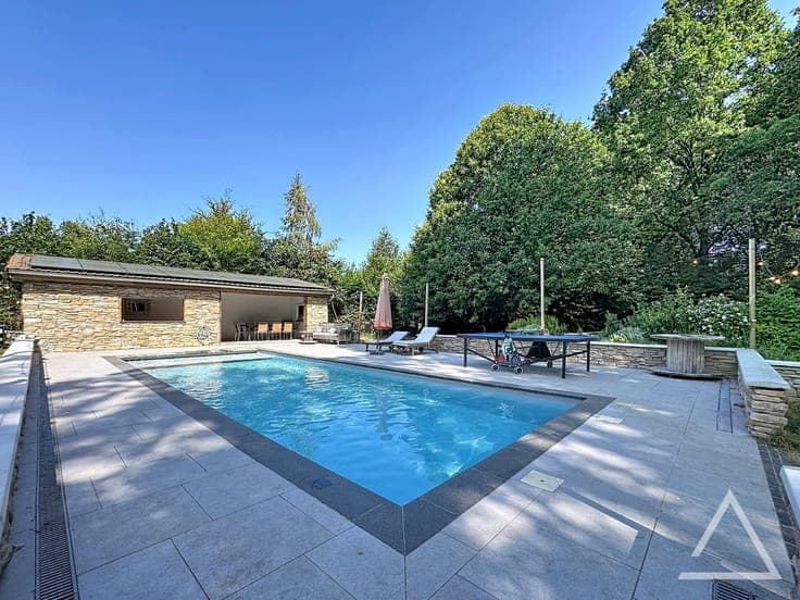 Superb house with pool and separate apartment