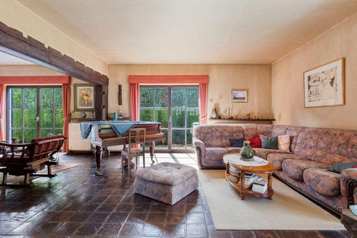 Characterful villa in a very quiet and residential, Dilbeek.