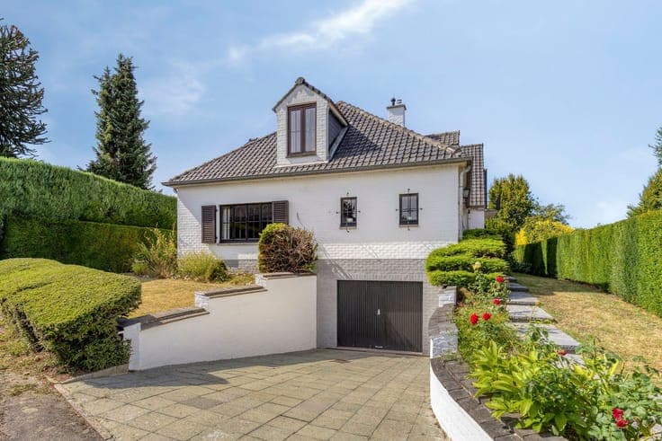 Characterful villa in a very quiet and residential, Dilbeek.