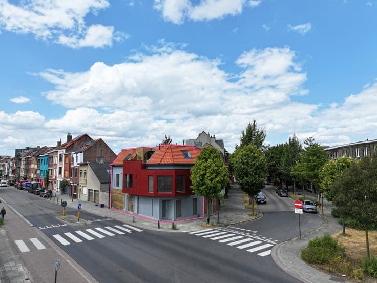 Ruime stadswoning met zicht op het water te koop in Gent.