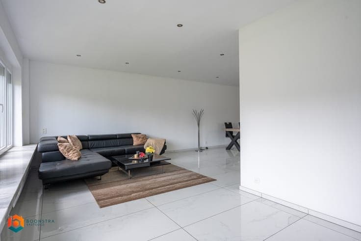Gerenoveerde woning met 3 slpkrs te Putte