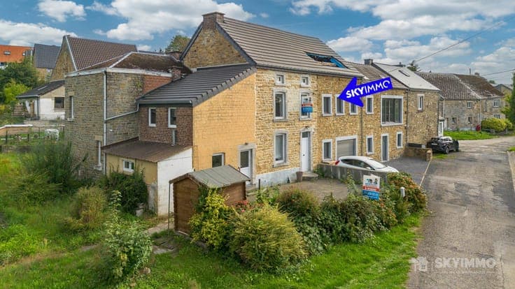 JOLIE PARTIE DE FERME - 5 CH - JARDIN -TERRAIN CONSTRUCTIBLE