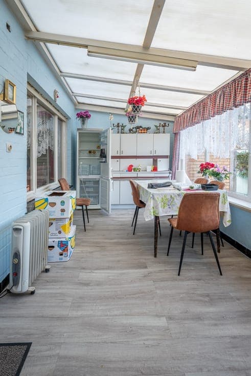 Goed gelegen woning in Lombardsijde met uitgebreide mogel...