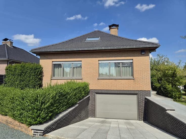Charming house with 3 bedrooms in Relegem