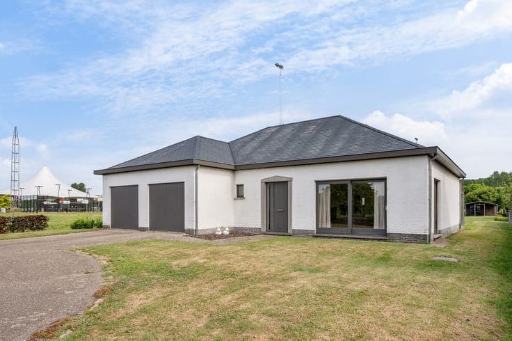 TE KOOP | Ruime open bebouwing op een prachtig perceel va...