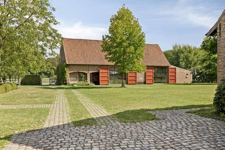 Idyllic farm with two holiday homes in Beernem