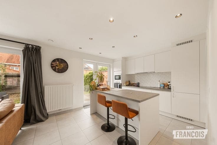 Move-in ready modern family home for sale in Sint-Michiels