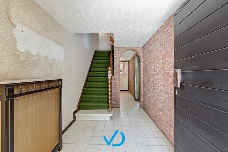 Ruime gezinswoning met garage en tuin nabij het centrum v...