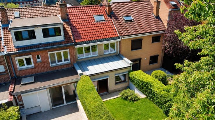 Exclusivité ABITA : maison avec jardin et beau potentiel