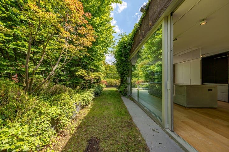 LUXUEUZE LOFT (341m²) MET TUIN (200m²), ZWEMBAD EN SAUNA ...