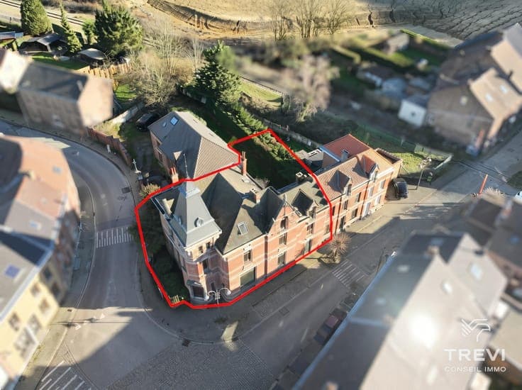 Superbe propriété de 8 chambres avec jardin