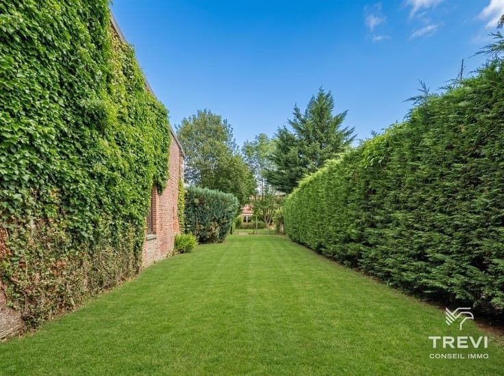 Superbe propriété de 8 chambres avec jardin