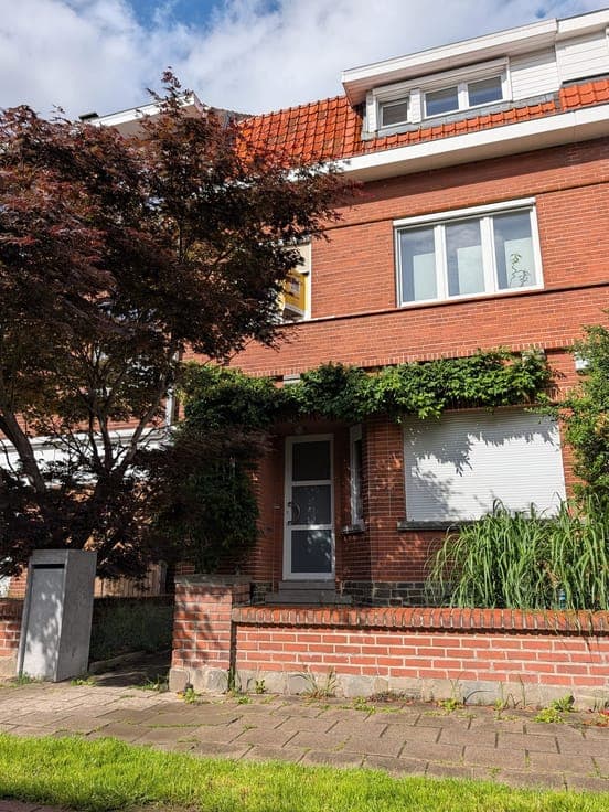 3 bedroom + office house