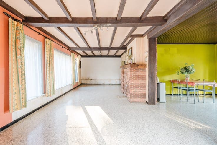 Renovated house with stunning views over agricultural area.