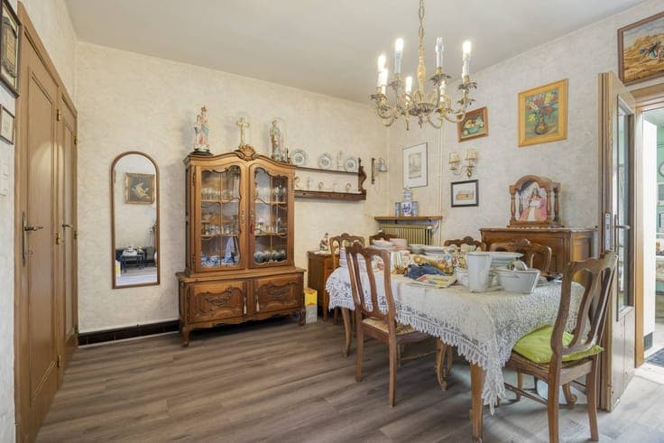 House to renovate for sale in Wuustwezel!