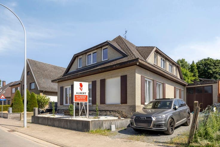 House in Lede