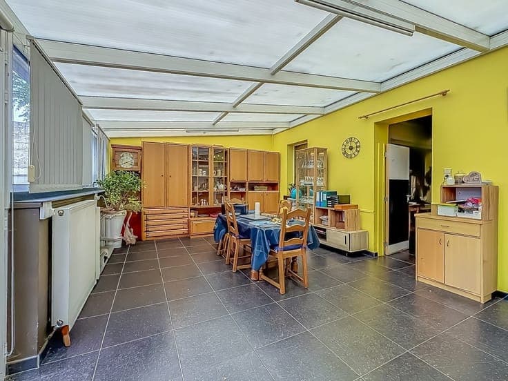 MAISON 3F A RAFRAICHIR AVEC GRAND JARDIN