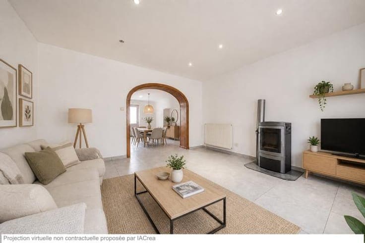 Lovely 4-bedroom house with garage and garden!