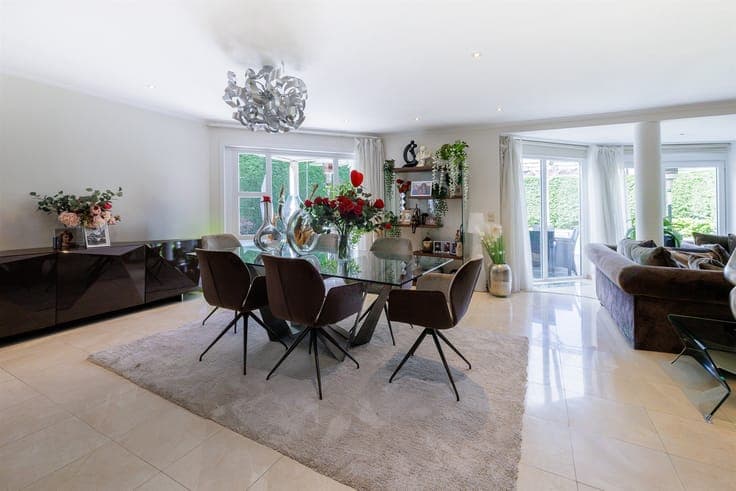 WATERLOO - ST JOHN'S, magnifique villa familiale