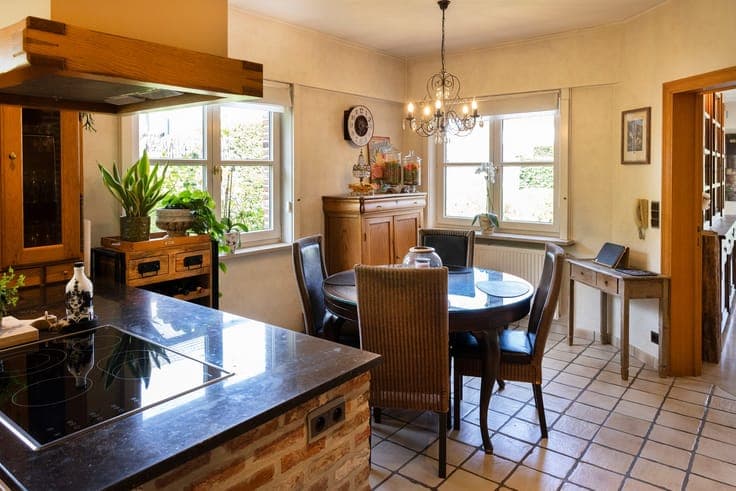 Kwalitatieve alleenstaande woning.