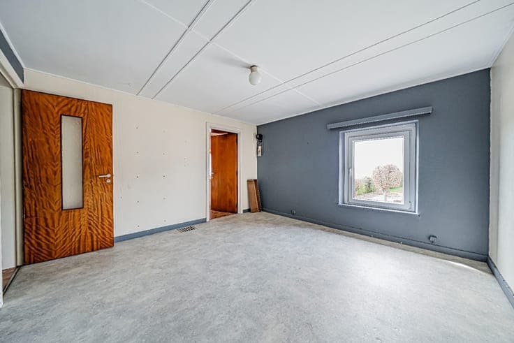 Three-sided house with 3 bedrooms – Nadrin