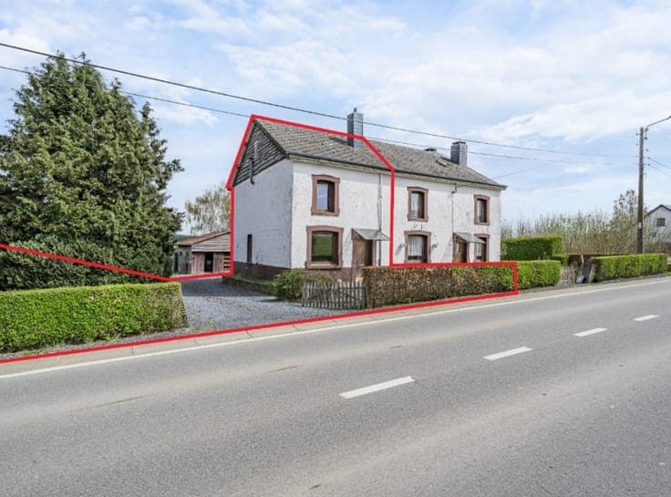 Three-sided house with 3 bedrooms – Nadrin