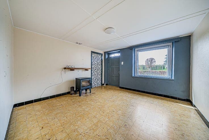Three-sided house with 3 bedrooms – Nadrin