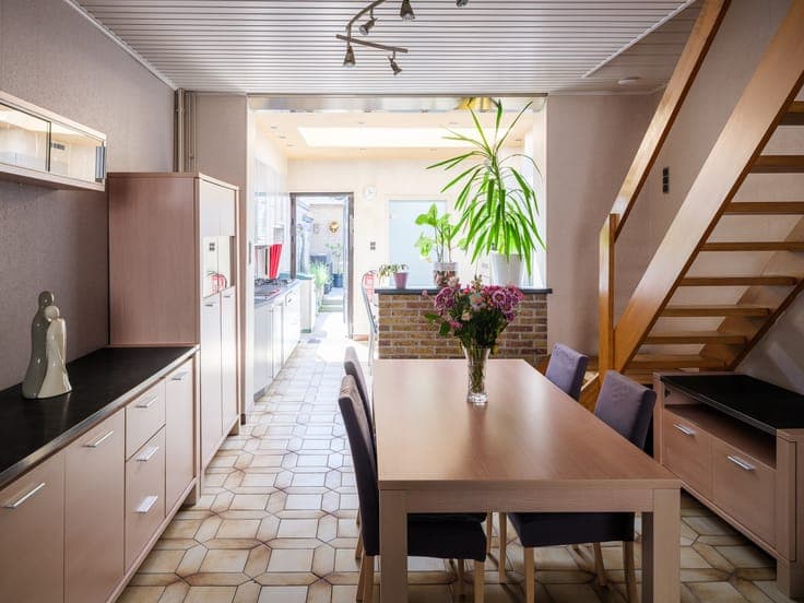 Instapklare stadswoning met 4 slaapkamers en topligging i...