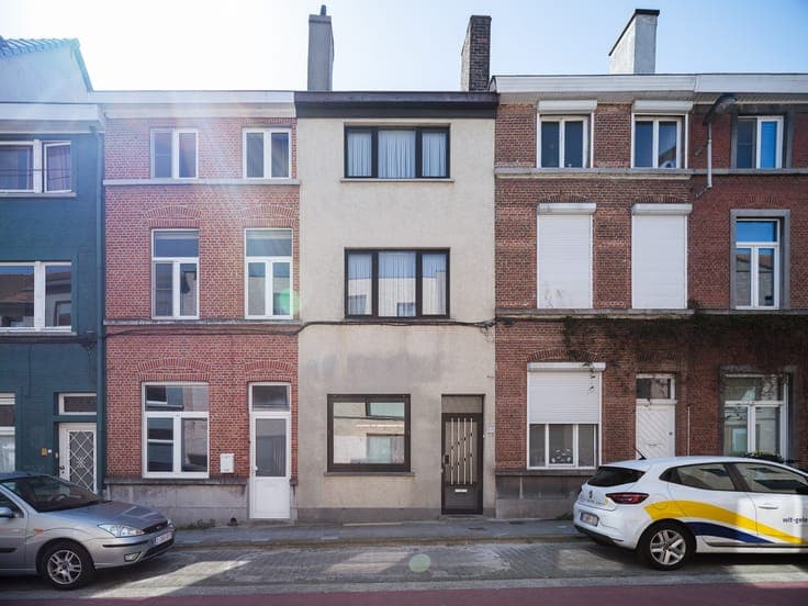 Instapklare stadswoning met 4 slaapkamers en topligging i...