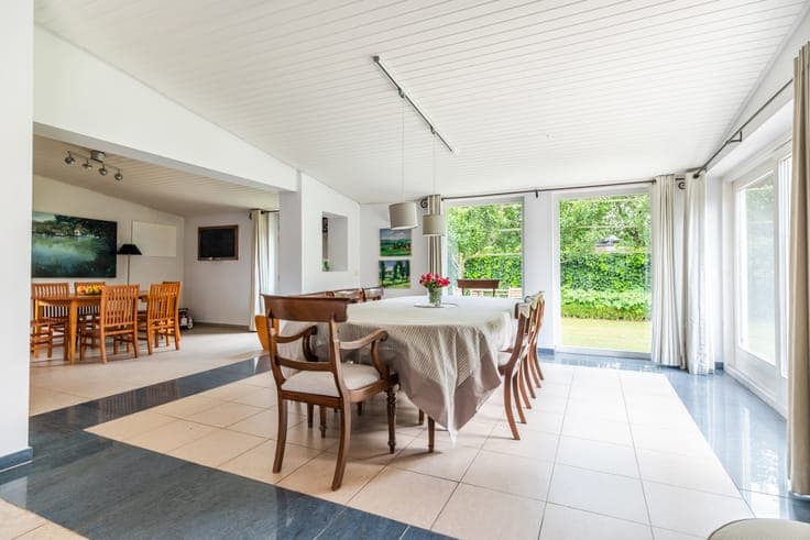 Superb modernist villa – Sept Fontaines Golf Club