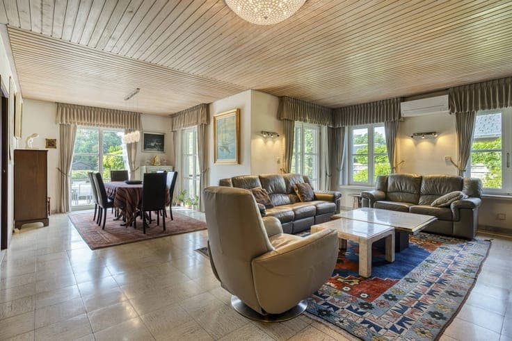 Charming, quietly located open building on 2,100 m² in Aalte