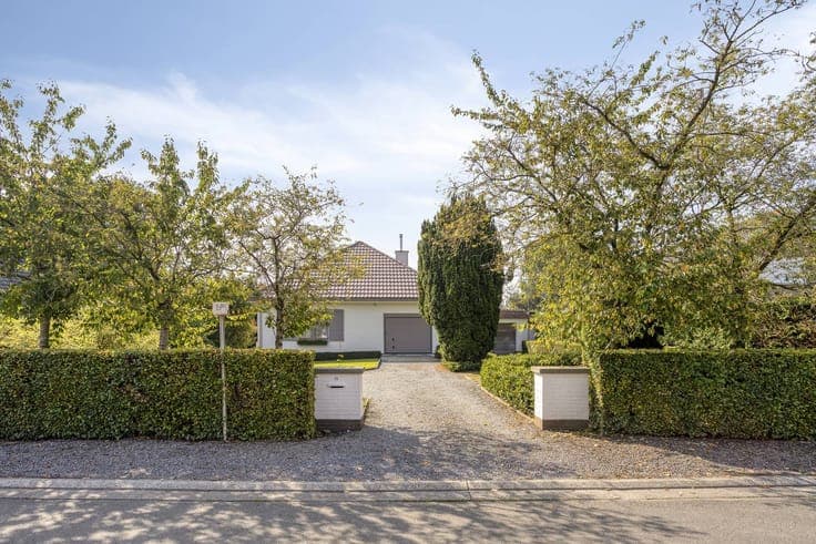 Charming, quietly located open building on 2,100 m² in Aalte