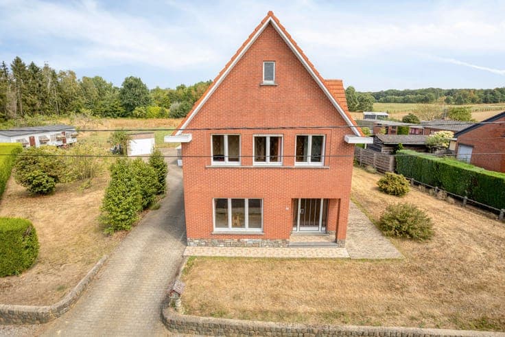 Renovatiewoning in oase van rust op perceel van 4495 m²