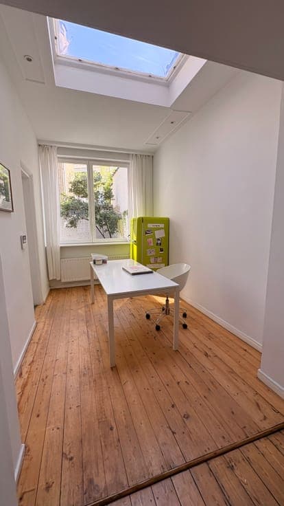 Spacious mixed-use house ideally located in Saint-Gilles