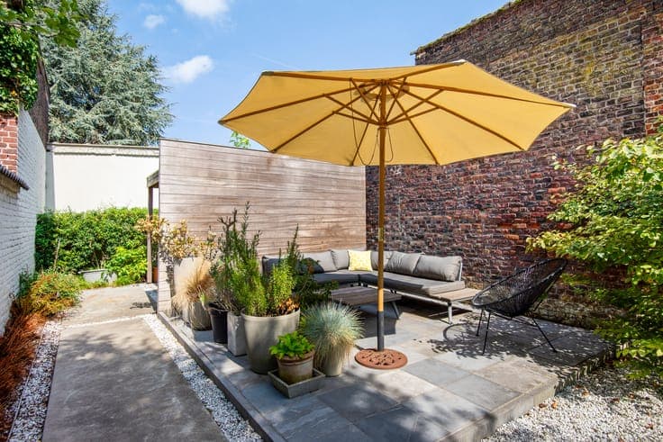 Characterful 5-bedroom townhouse for sale in Vilvoorde