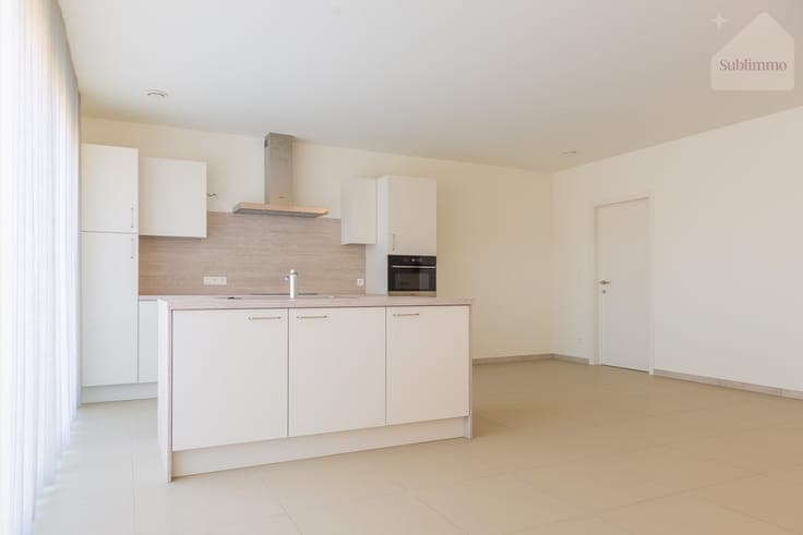 Instapklare nieuwbouwwoning met 4 slaapkamers op een perc...