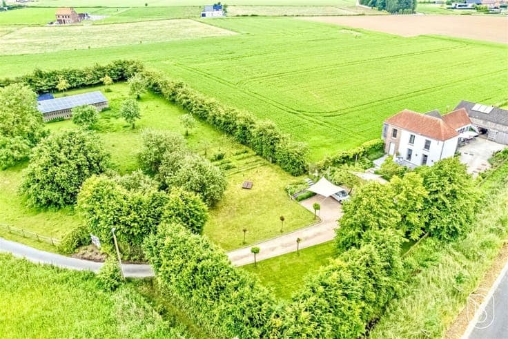 UNIEK gelegen prachtig energiezuinig LANDHUIS (ideale B&B).