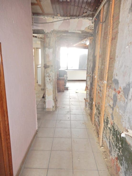 Te renoveren woning te Tielt.