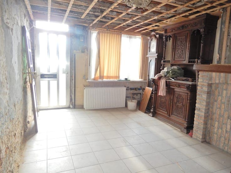Te renoveren woning te Tielt.