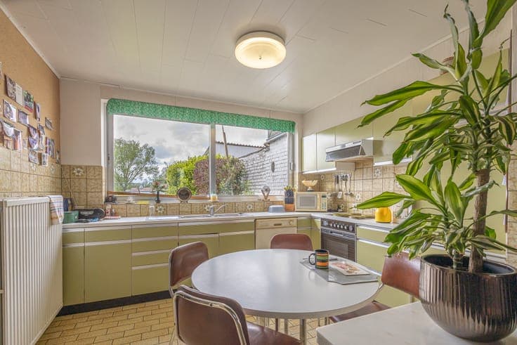 PEB efficient house with 3 bedrooms in Dilbeek.