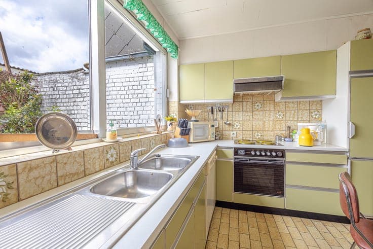 PEB efficient house with 3 bedrooms in Dilbeek.