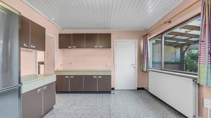 Te renoveren woning (H.O.B.) met 3 slpkrs te Genk