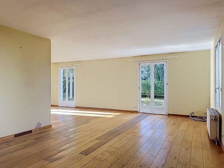 Charming 2-bed single-story house with pool