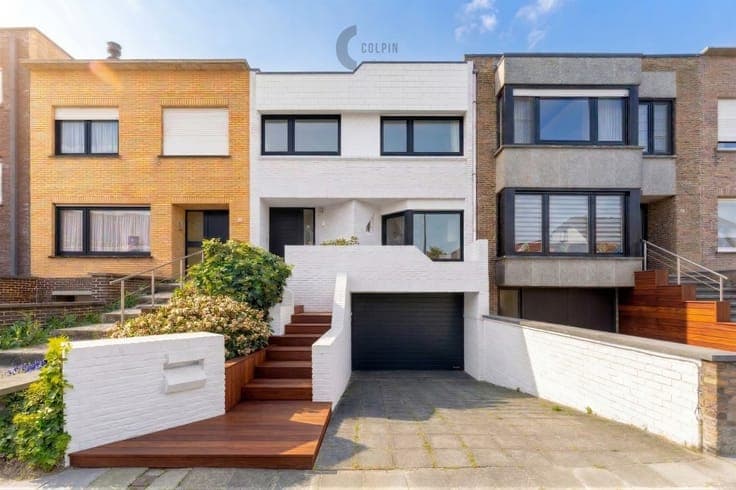 Charming bel-étage home near the beach and the park of He...